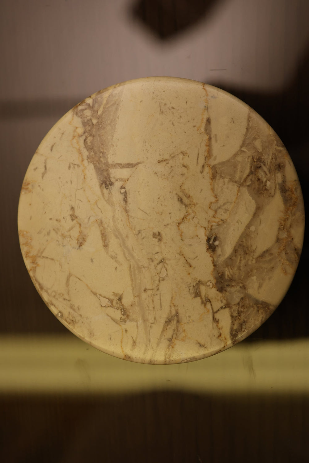 02-macro | EARTHY Coasters — the veining of one marble coaster