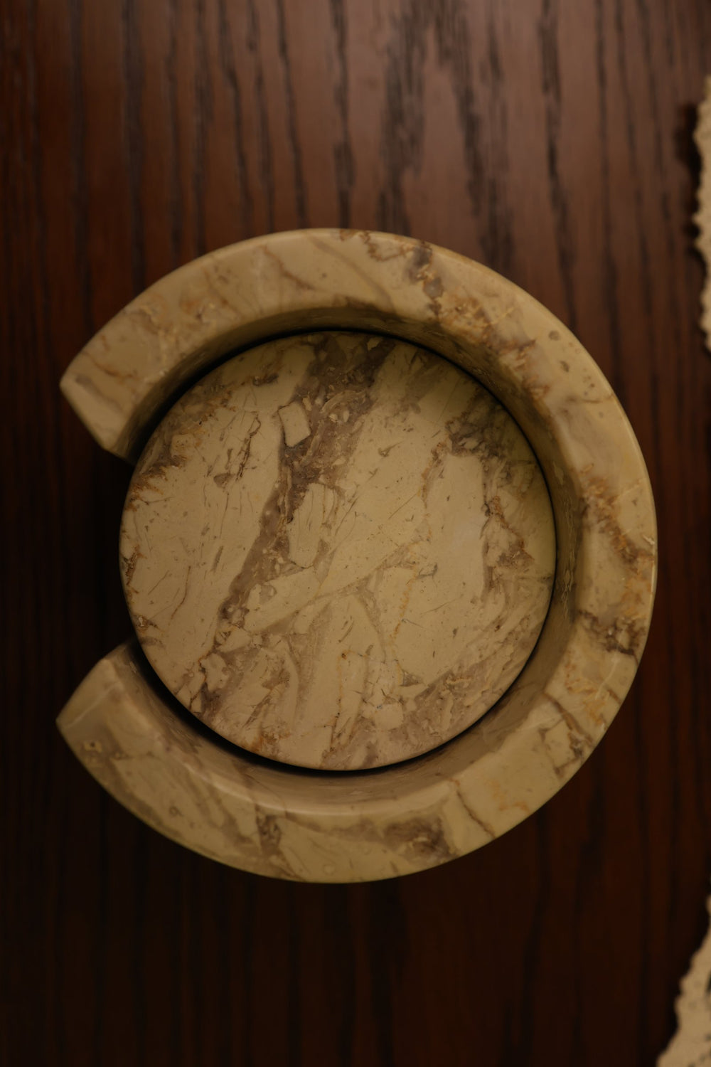 02-macro | EARTHY Coasters — the holder from above