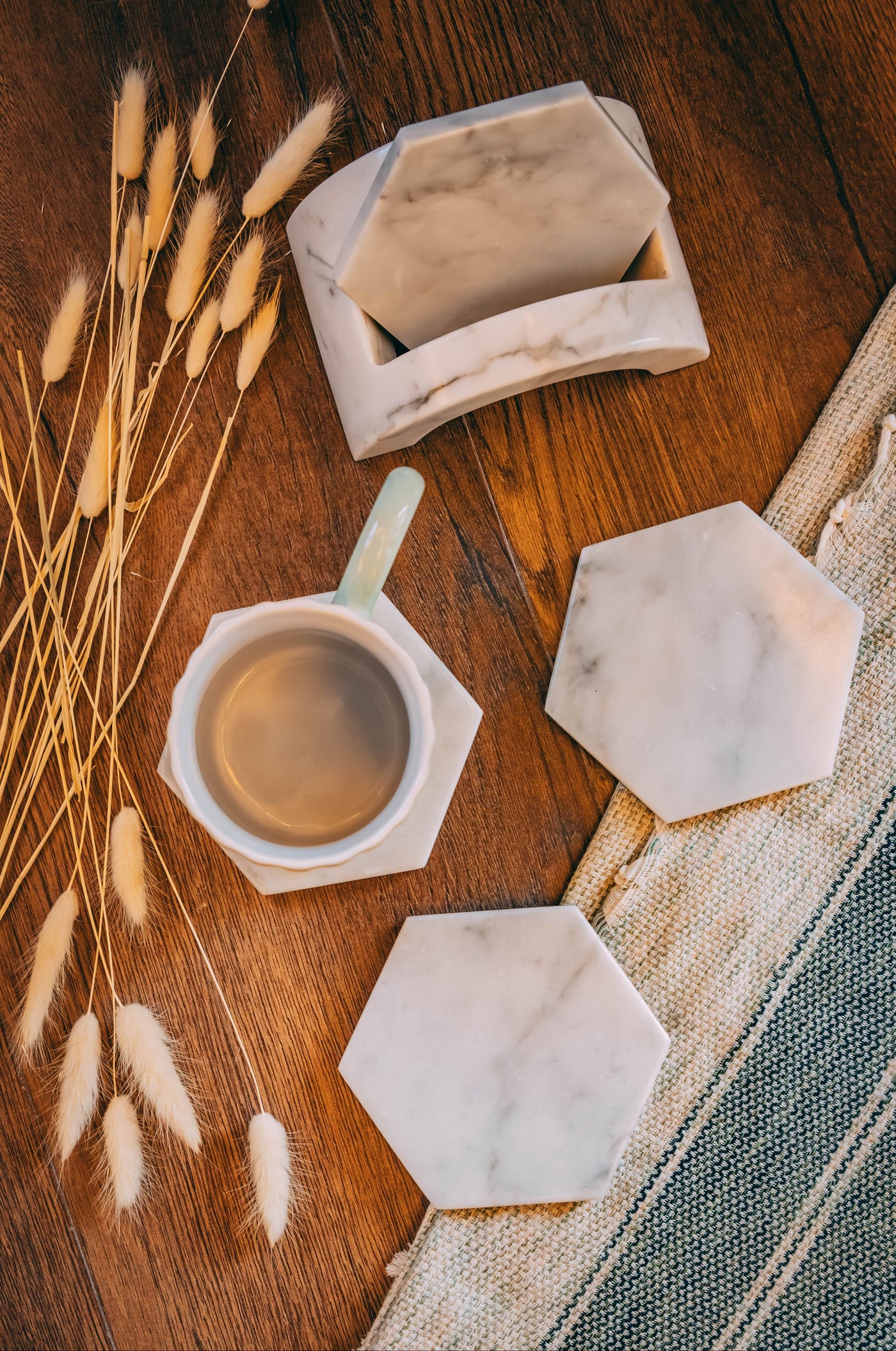 HEXAGON Coasters in Turkish Carrara marble, view 2