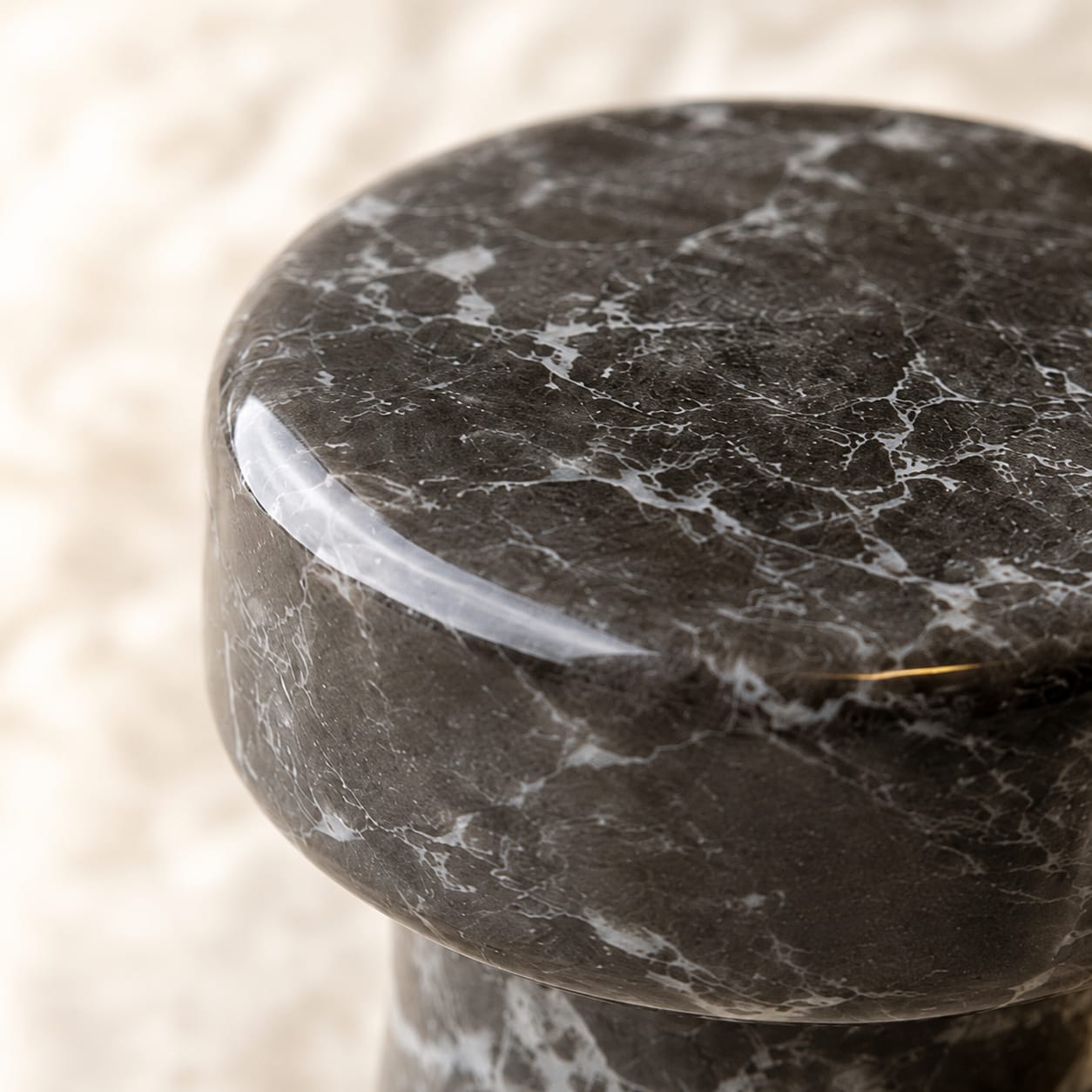 MARBLE Round Knobs in marble, view 3