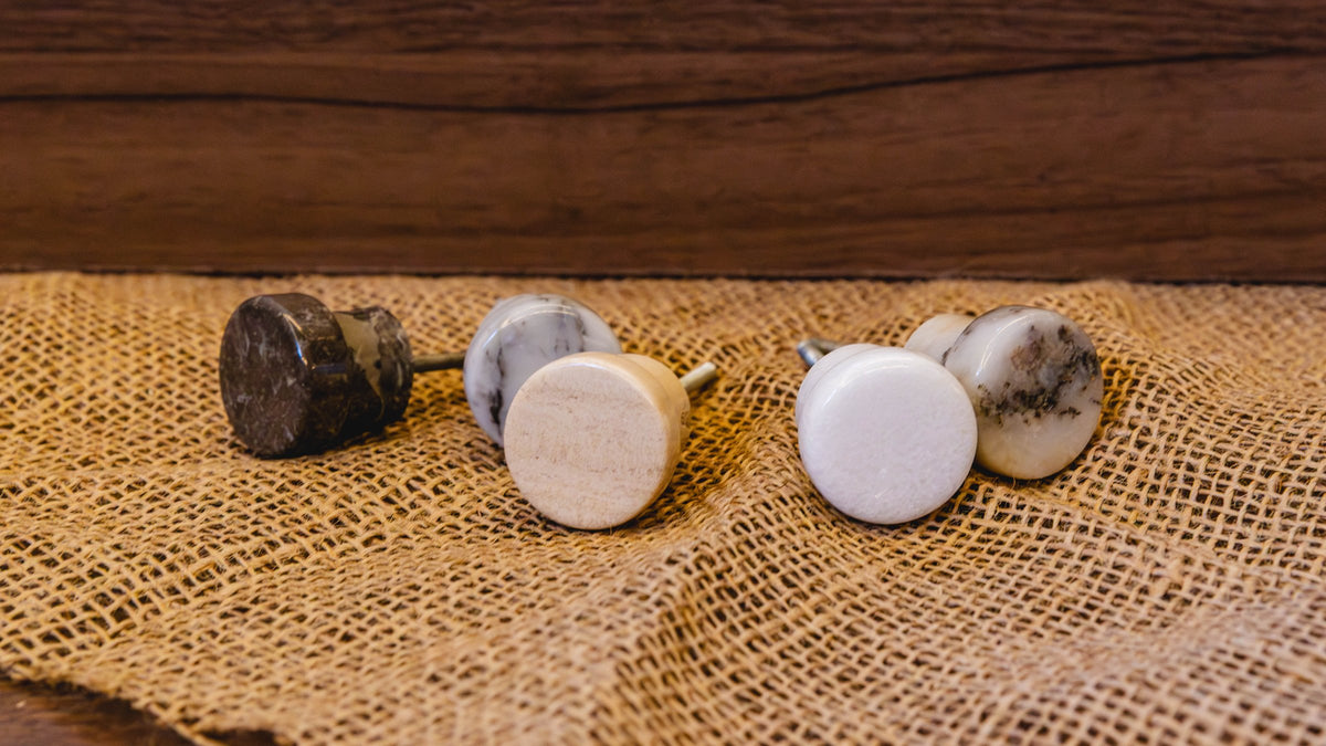 03-real | MARBLE Round Knobs — the knobs on linen