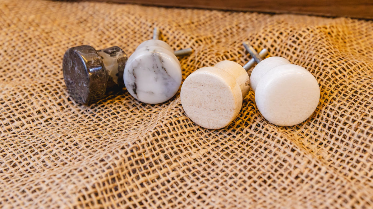 03-real | MARBLE Round Knobs — a closer look at three knobs
