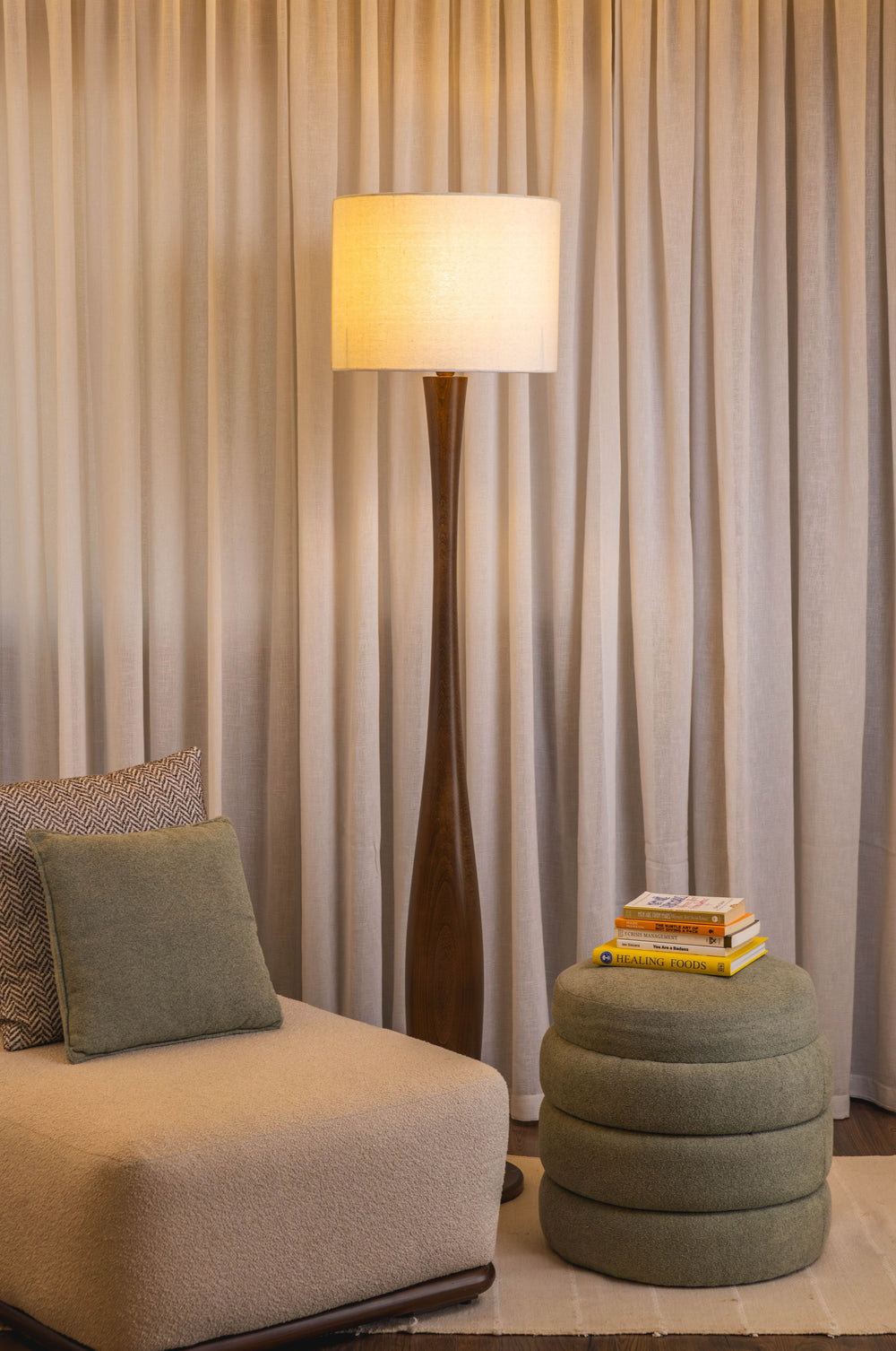 SOLNE Floor Lamp in Romanian beech with a linen shade, view 2