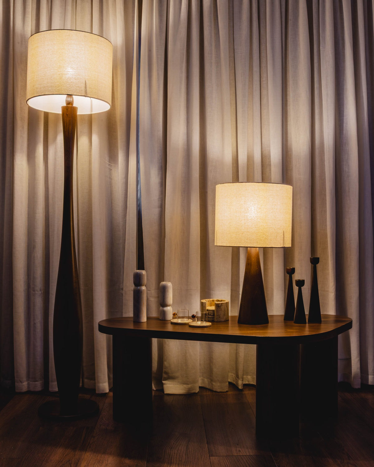 04-room | SOLNE Floor Lamp — in the evening with the SOLNE Table Lamp